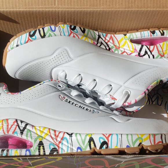 NWT Skechers LOVING LOVE sneakers US8 - Picture 4 of 7
